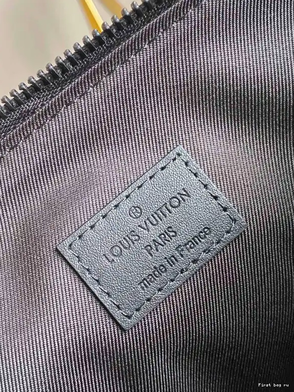 First bag ru LOUIS IPAD VUITTON POUCH 0520